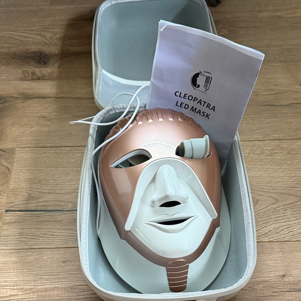 Cleopatra LED Mask - Rose Gold and White
